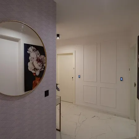 Amelie Luxury Split