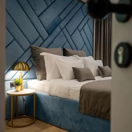 Amelie Luxury