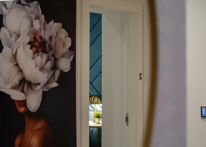 בית הארחה Amelie Luxury 4*